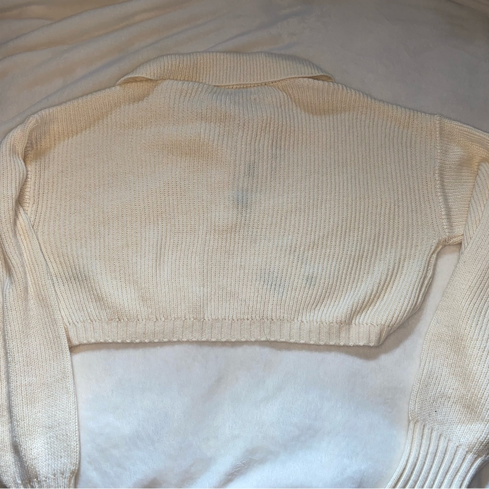 Cropped Cream Sweater - Picture 2 of 4